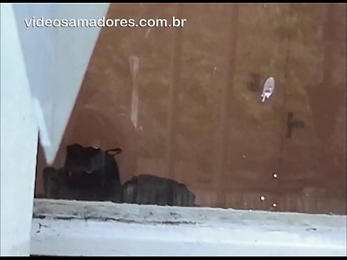 ❤️ Homme excité regardant sa copine avec un autre gars, enregistrant une vidéo de baise sans déranger le couple ❤️❌ Porno de qualité at us ☑