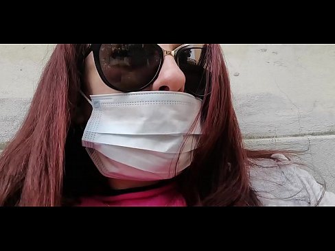 ❤️ Nicoletta se venge de son voisin et pisse dans son garage (Spécial Covid19 Quarantaine italienne) ❤️❌ Porno de qualité at us ☑